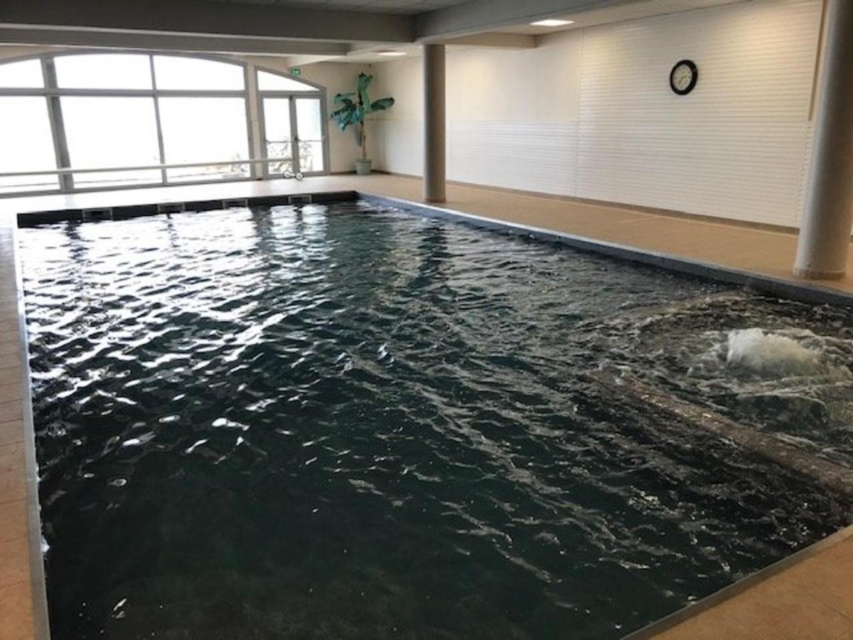 Appartement T2 Pour 4 Pers. Avec Terrasse, Piscine Couverte Et Salle De Fitness, Proche Des Pistes - Fr-1-404-199 La Mongie Buitenkant foto
